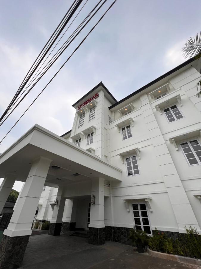 Le Semar Hotel Karawaci Dahung Exterior foto